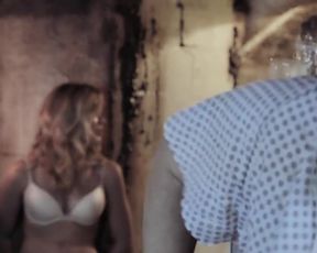 Arielle Cezanne Sexy - Insectula! (2015)