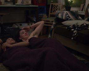 Celebrity Lesbian Video - Alexandra Marzella, Kiersey Clemons, Jeez Loueez, Sid Branca, Cruel Valentine Nude in The Lesbian Movie 