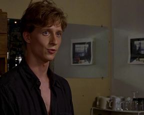 Celebs sex scene Amanda Schull sexy – Center Stage (2000)