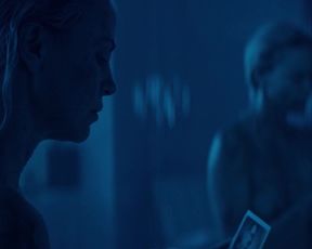 Charlize Theron, Sofia Boutella Nude - Atomic Blonde (US 2017)
