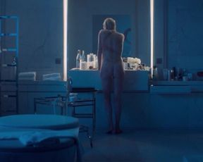 Charlize Theron, Sofia Boutella Nude - Atomic Blonde (US 2017)
