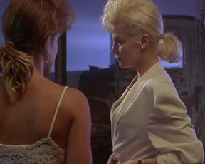 Sherilyn Fenn nude, Kristy McNichol nude – Two Moon Junction (1988)