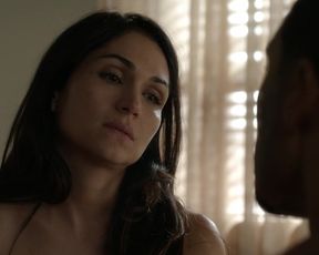 Celebs sex scene Lela Loren nude – Power s02e01 (2015)