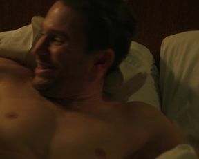 Caroline Dhavernas Nude - Easy Living (2017)