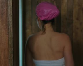 Caroline Dhavernas Nude - Easy Living (2017)