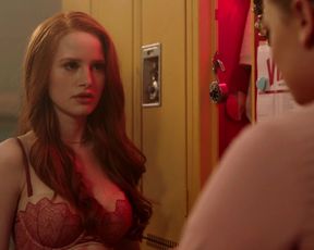 Naked scene Madelaine Petsch Sexy - Riverdale s02e02 (2017) TV show nudity video