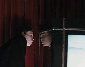 Sarah Gadon sexy – Antiviral (2012)