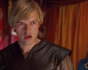 Carmen Electra sexy, Audra Lynn nude, Heather Storm nude – Epic Movie (2007)