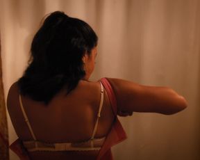 Gina Rodriguez Sexy - Jane the Virgin (2017)