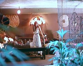 Hot celebs video Julia Perrin - Les Clientes (1982) 