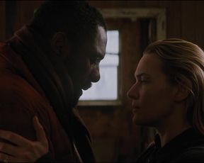 Kate Winslet Sexy - The Mountain Between Us (2017)