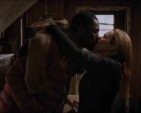 Kate Winslet Sexy - The Mountain Between Us (2017)