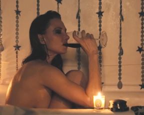 Alexis Kendra naked - Goddess Of Love (2015)