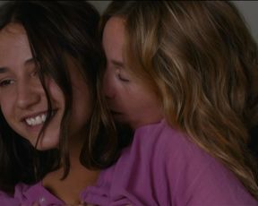 Celebrity Lesbian Video - Cecile De France & Izia Higelin - La belle saison (2015) 