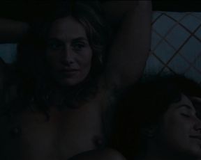 Celebrity Lesbian Video - Cecile De France & Izia Higelin - La belle saison (2015) 