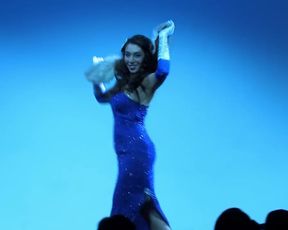 Naked Asian Art Performance - Miyuki Divine - The Burlesque Strip