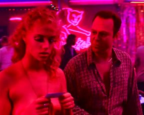 Elizabeth Berkley Topless - Showgirls (1995)