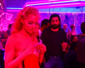 Elizabeth Berkley Topless - Showgirls (1995)