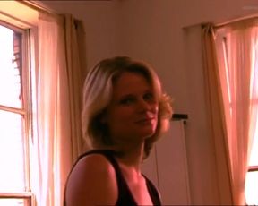 Sexy Neve Campbell, Megan Pipin, Joelle Carter Nude - When Will I Be Loved (US 2004) 