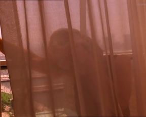 Sexy Neve Campbell, Megan Pipin, Joelle Carter Nude - When Will I Be Loved (US 2004) 