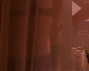 Sexy Neve Campbell, Megan Pipin, Joelle Carter Nude - When Will I Be Loved (US 2004) 