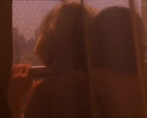 Sexy Neve Campbell, Megan Pipin, Joelle Carter Nude - When Will I Be Loved (US 2004) 