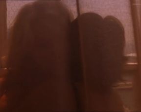 Sexy Neve Campbell, Megan Pipin, Joelle Carter Nude - When Will I Be Loved (US 2004) 