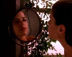 Sexy Neve Campbell, Megan Pipin, Joelle Carter Nude - When Will I Be Loved (US 2004) 