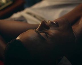 Samantha Smart, Morgan Lind naked - Dear White People (2018) s2e2