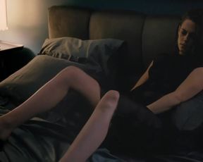 Kristen Stewart nude - Personal Shopper (2016)