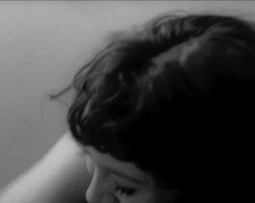 Retro sex vid - Quiet Days In Clichy (1970)