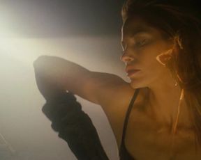 Hot celebs video Sienna Guillory - The Big Bang (2010) 