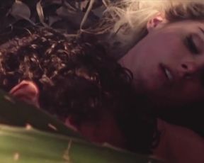 Actress Barbara Evans - Dois Irmaos s01e03 (2017) Nudity and Sex in TV Show