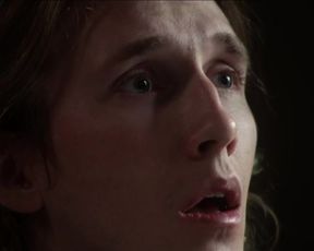 Hot scene Sandra Yi Sencindiver Nude - Den Fremmede (2015) 