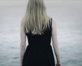 Celebrity Lesbian Video - Maria Winther Olsen, Elin Morkore Dalberg Nude - Som engle vi falder (2014) 