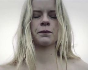 Celebrity Lesbian Video - Maria Winther Olsen, Elin Morkore Dalberg Nude - Som engle vi falder (2014) 