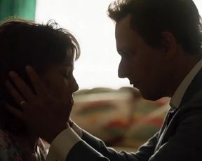 Actress Heather Graham sexy – Law and Order True Crime s01e01-02 (2017) TV Show Sex Scenes