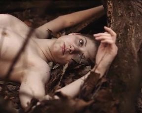 Hot actress Dal Nicole nude – Tonight She Comes (2016) 