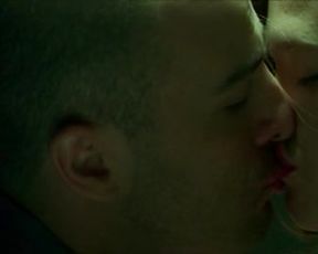 Paz de la Huerta - 5 Up 2 Down (2006)