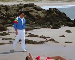 Naked scenes SONAM BIKINI SCENE RARELY Movie-Vijay (1988)