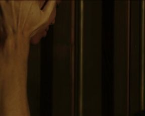 Adriana Ugarte, Berta Vázquez - Palmeras en la nieve (2015)