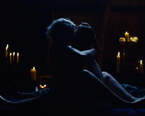 Celebrity Lesbian Video - Doona Bae, Jamie Clayton, Tina Desai, Tuppence Middleton, Freema Agyeman - Sense8 A Christmas Special (2016) 