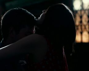 Sexy Dakota Johnson nude, Alison Brie, Leslie Man naked - How to Be Single (2016) 