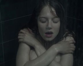 Sexy Jenna Thiam Nude - Les Revenants s01e03-07 (2012) 