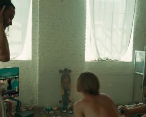 Hot actress Julia Kelly, Karina Fontes, Madeline Brewer - The Deleted s01e02 (2016) 