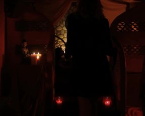 Celebs Claudia Gerini, Crisula Stafida - Tulpa. Perdizioni mortali (2012)