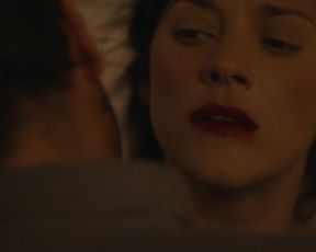 Marion Cotillard - Mal De Pierres (2016)