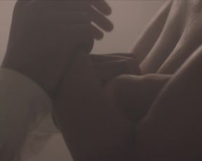 Marion Cotillard - Mal De Pierres (2016)