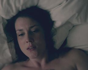 TV show scene Ginger Gonzaga, Melanie Lynskey - Togetherness S02E01 (2016) (Sex, Tits) 