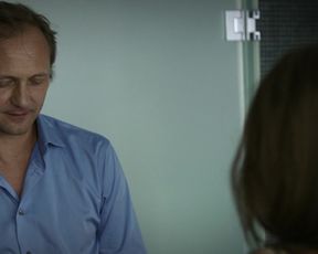 Anaïs Demoustier & Juliette Binoche & Joanna Kulig - Elles (2011)